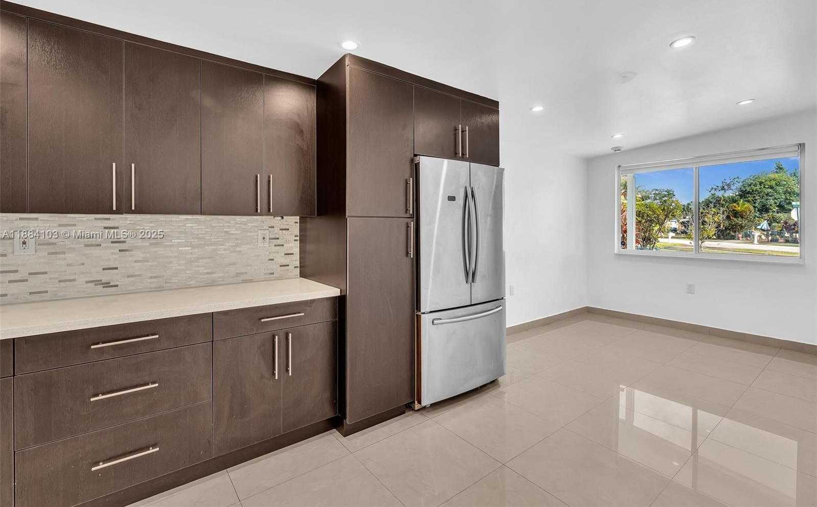 Small Image of 5618 SOUTH WEST 36TH ST, West Park Number 29