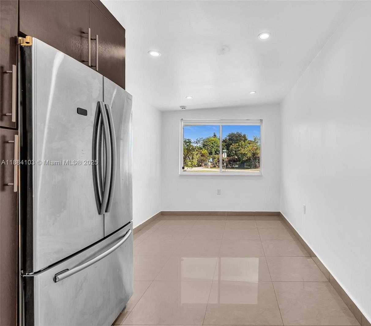Small Image of 5618 SOUTH WEST 36TH ST, West Park Number 30