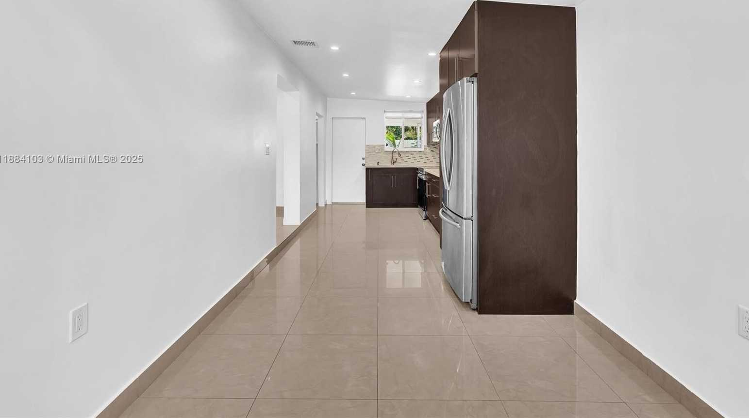 Small Image of 5618 SOUTH WEST 36TH ST, West Park Number 31