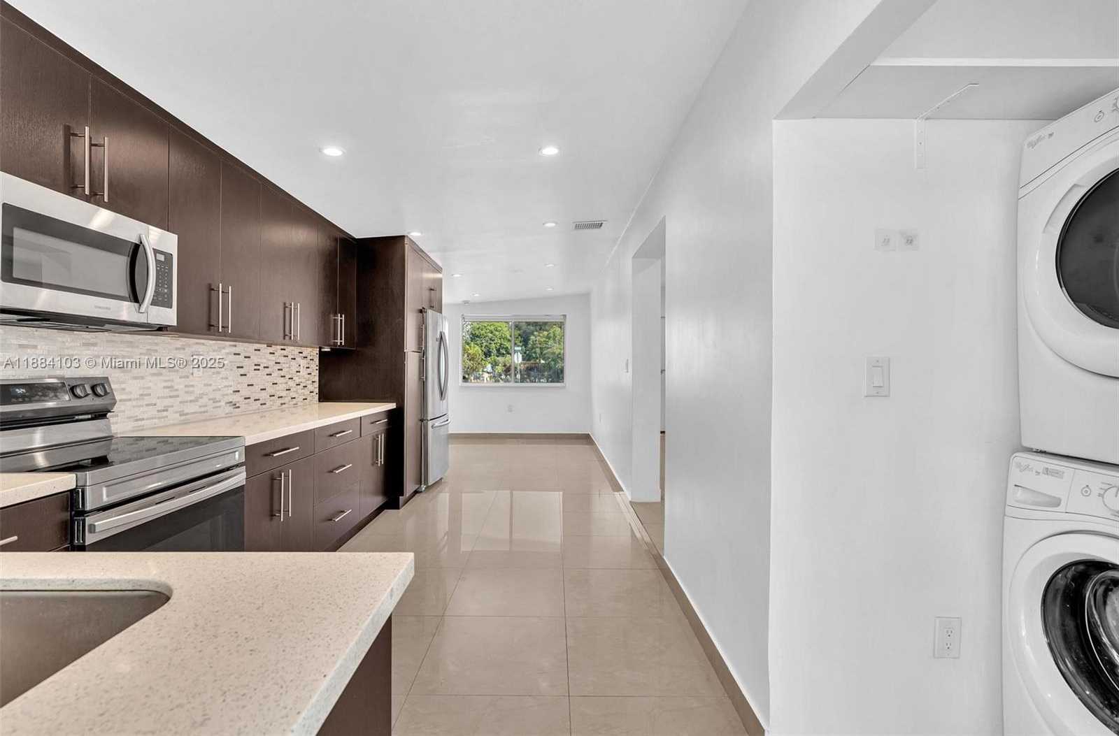 Small Image of 5618 SOUTH WEST 36TH ST, West Park Number 39