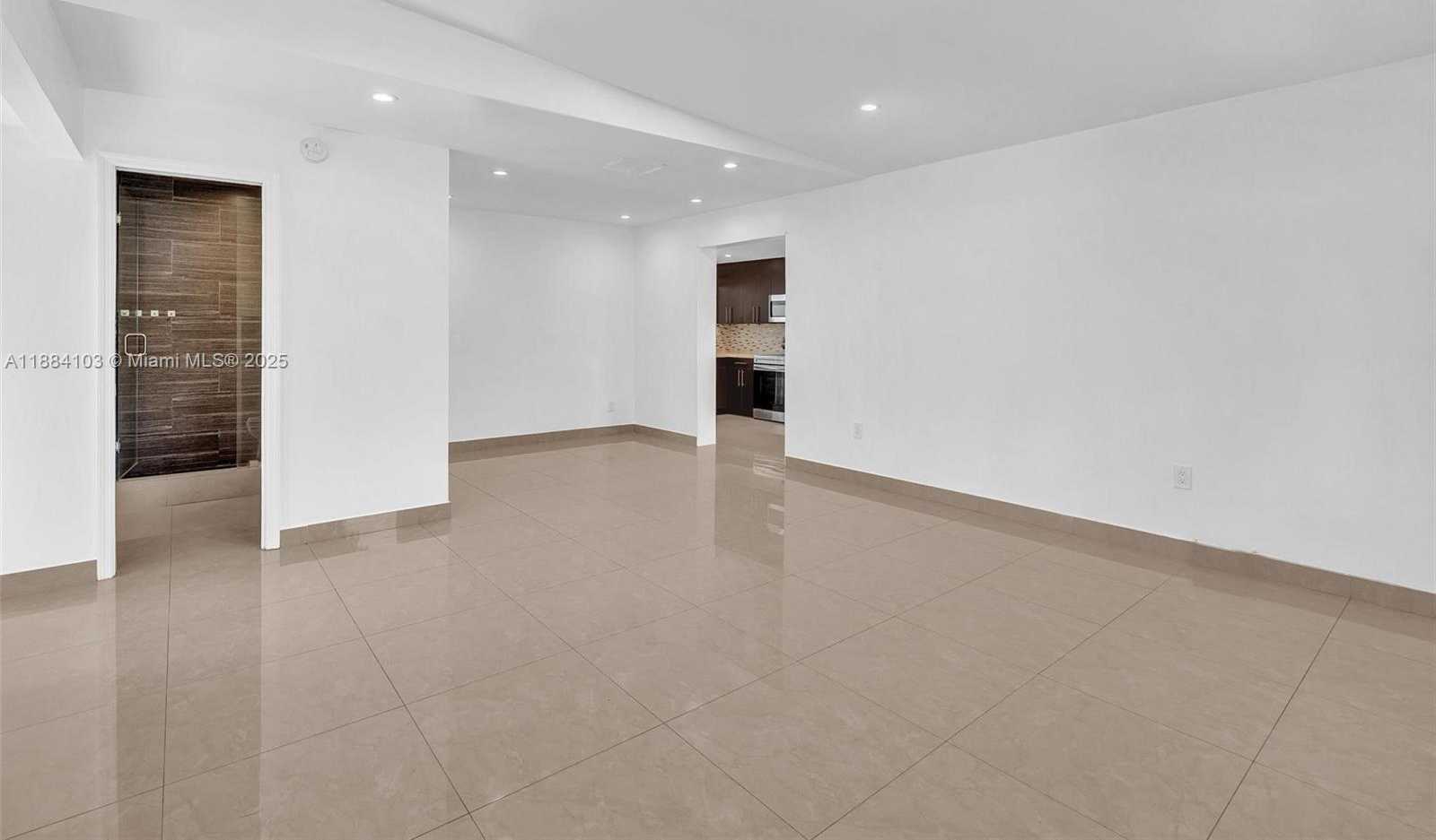 Small Image of 5618 SOUTH WEST 36TH ST, West Park Number 8