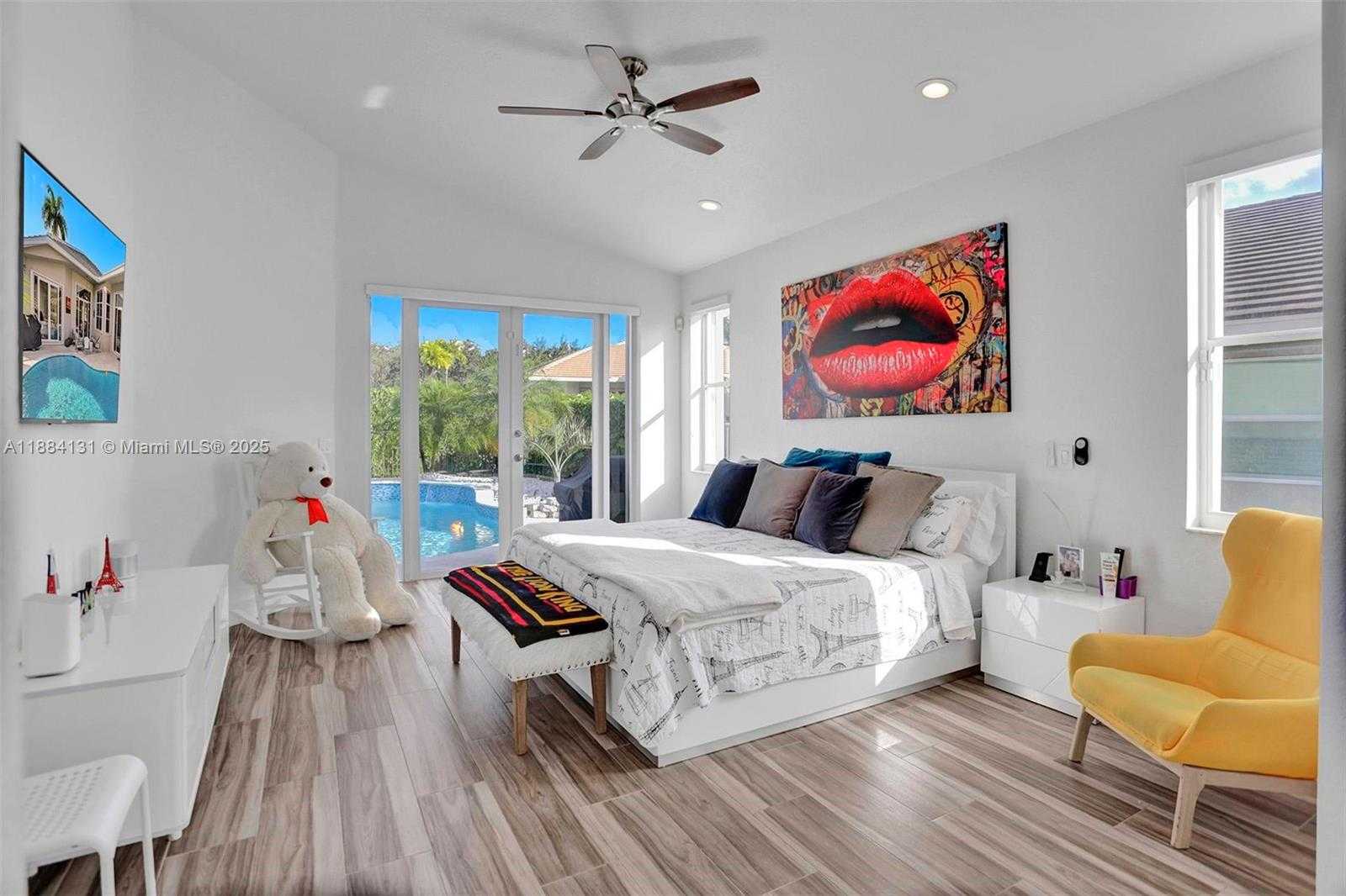 Small Image of 3772 OAK RIDGE CIR, Weston Number 21