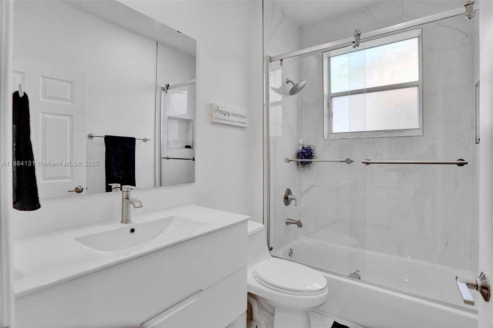 Small Image of 3772 OAK RIDGE CIR, Weston Number 30