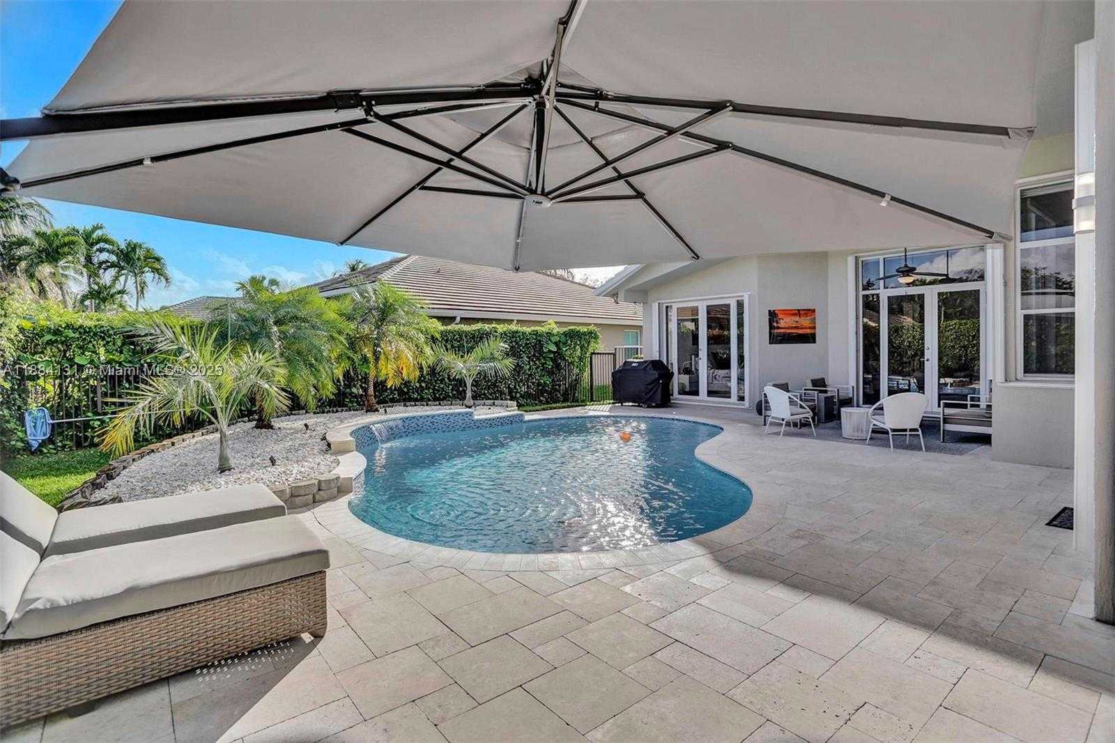 Small Image of 3772 OAK RIDGE CIR, Weston Number 43