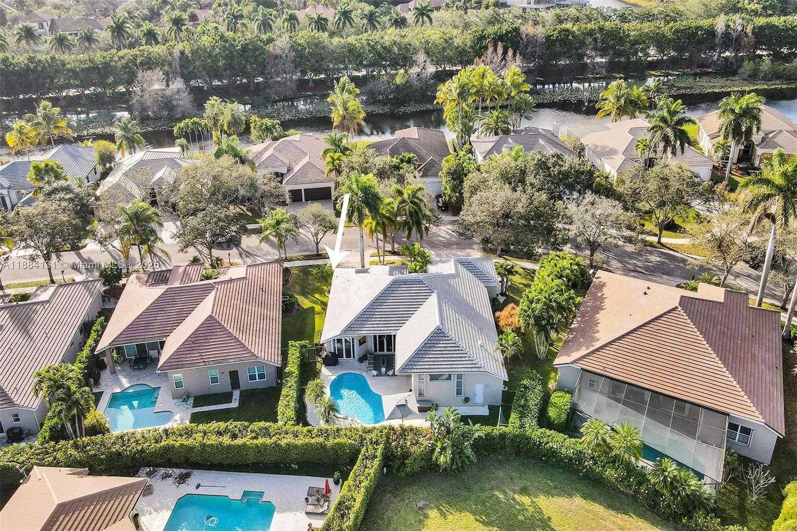 Small Image of 3772 OAK RIDGE CIR, Weston Number 48
