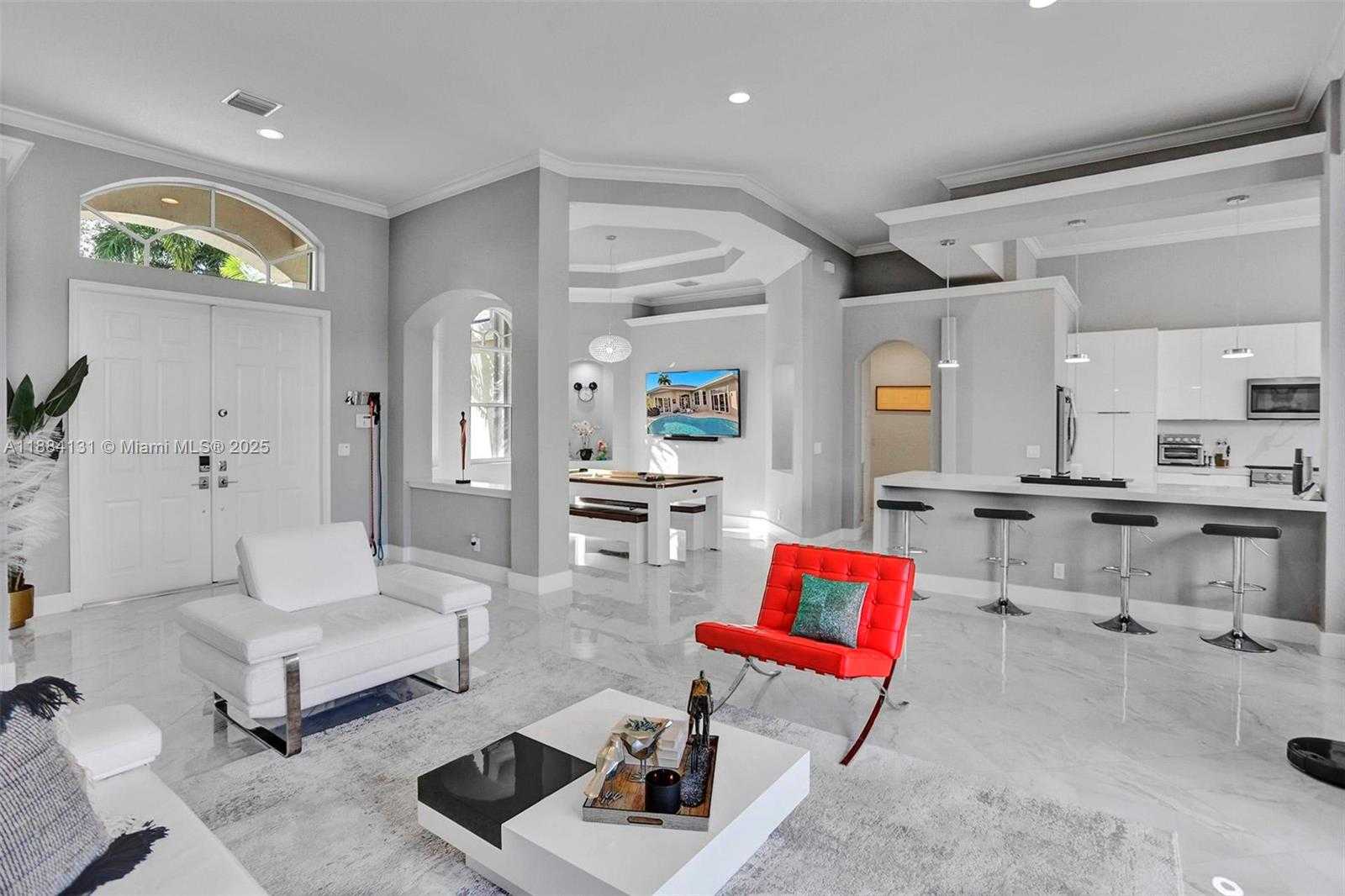 Small Image of 3772 OAK RIDGE CIR, Weston Number 6