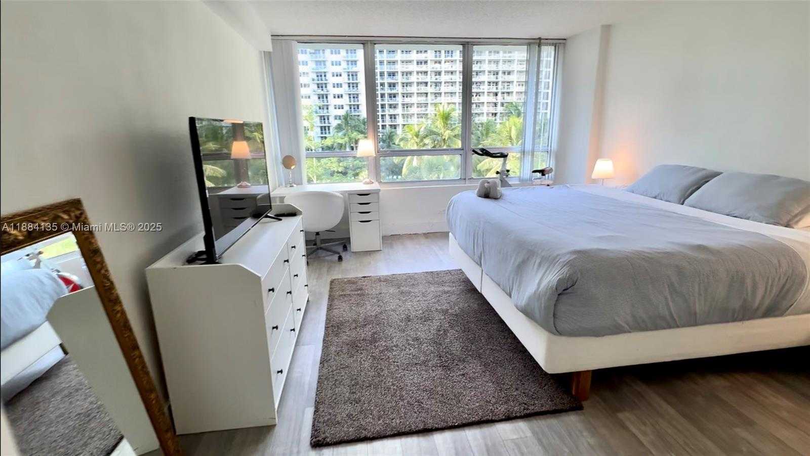 Small Image of 1500 BAY RD #450S, Miami Beach Number 11