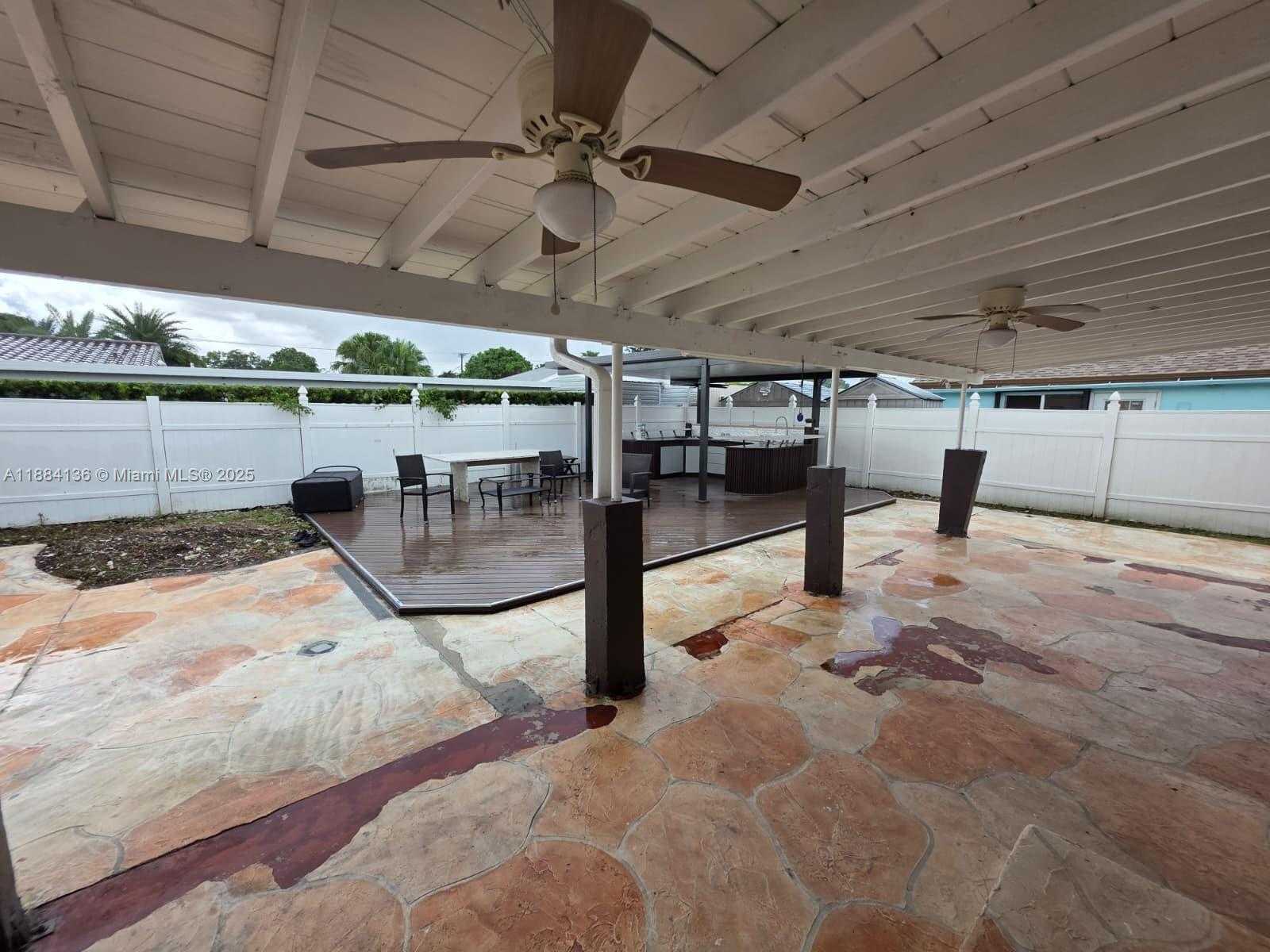 Small Image of 566 WEST 41ST PL, Hialeah Number 8