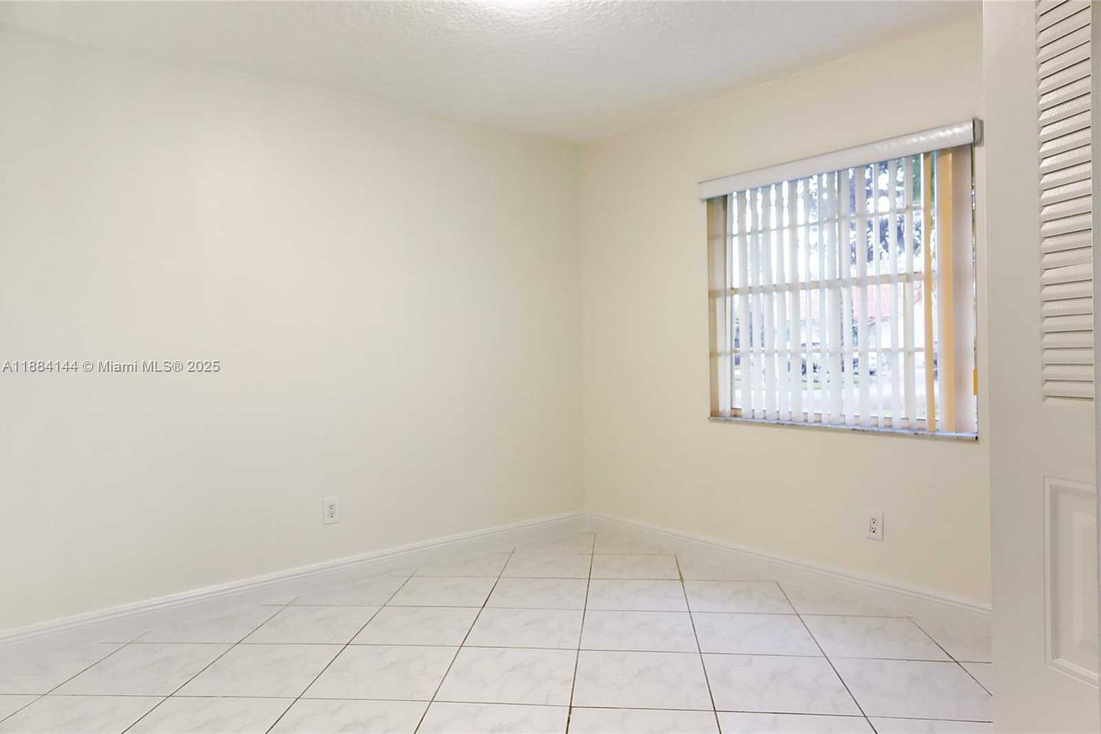 Small Image of 14461 SOUTH WEST 161ST ST, Miami Number 10