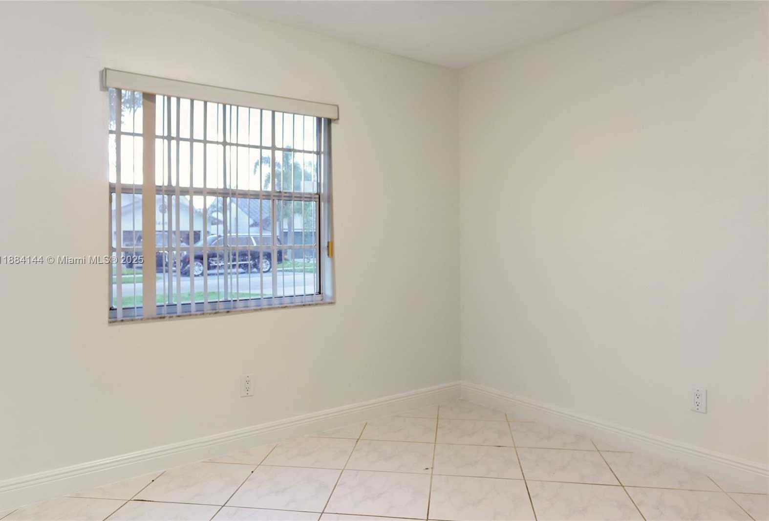 Small Image of 14461 SOUTH WEST 161ST ST, Miami Number 12