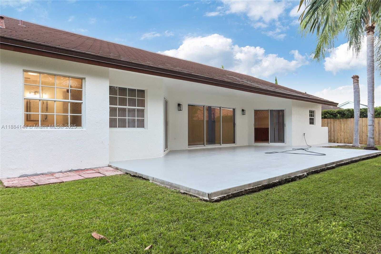 Small Image of 14461 SOUTH WEST 161ST ST, Miami Number 15