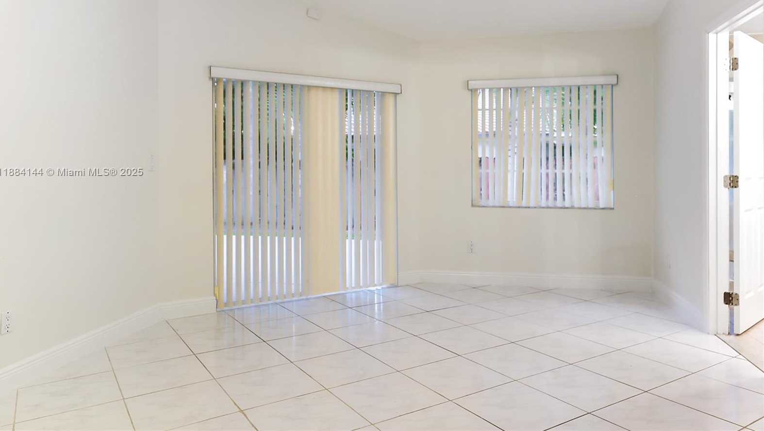 Small Image of 14461 SOUTH WEST 161ST ST, Miami Number 6
