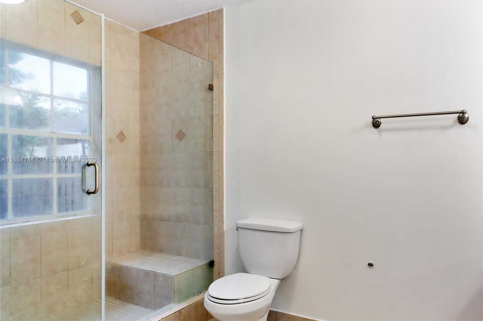 Small Image of 14461 SOUTH WEST 161ST ST, Miami Number 7