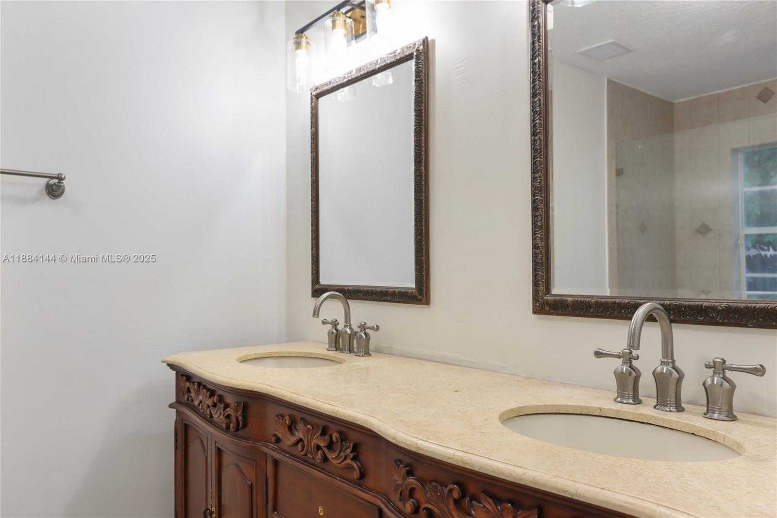 Small Image of 14461 SOUTH WEST 161ST ST, Miami Number 8