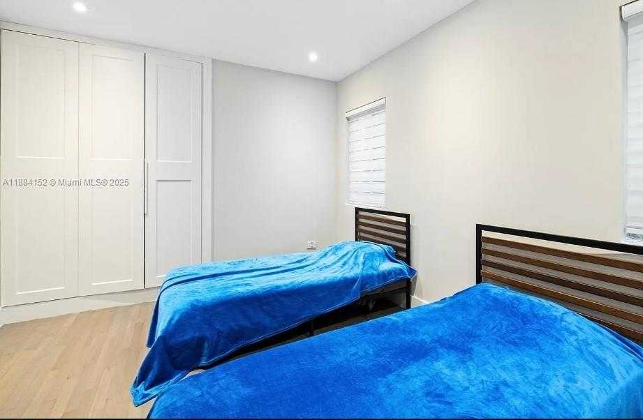 Small Image of 117 NORTH EAST 95TH ST, Miami Shores Number 11