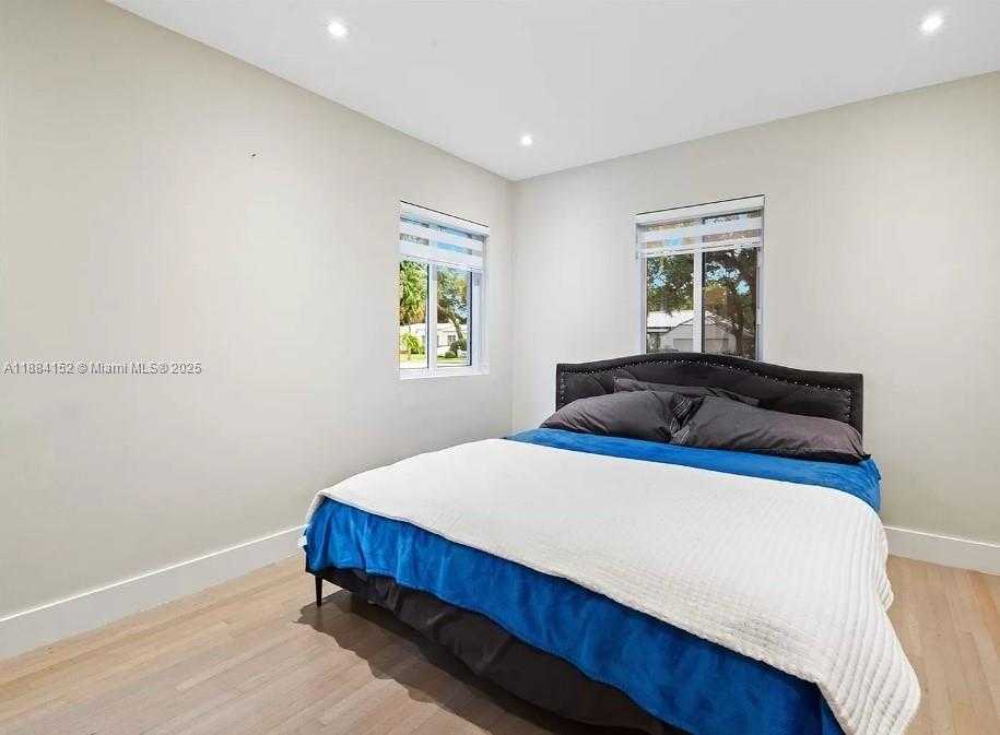 Small Image of 117 NORTH EAST 95TH ST, Miami Shores Number 13
