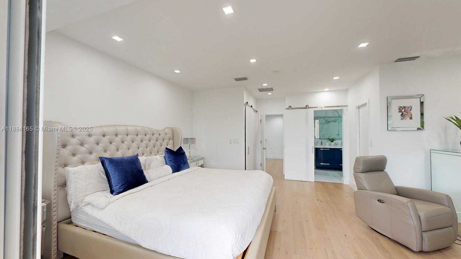 Small Image of 1055 NORTH WEST 99TH AVE, Plantation Number 13