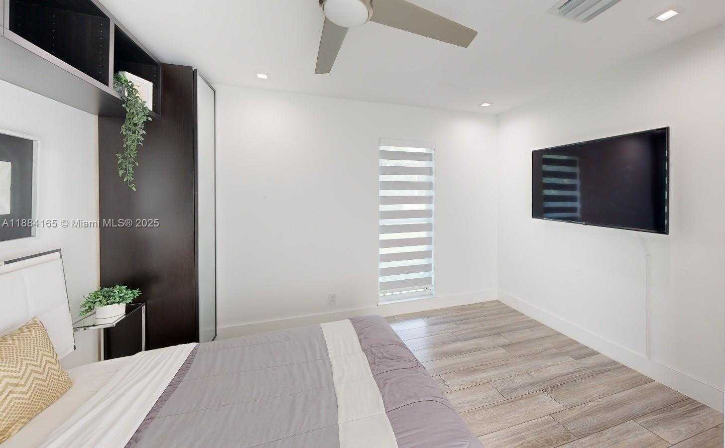 Small Image of 1055 NORTH WEST 99TH AVE, Plantation Number 25