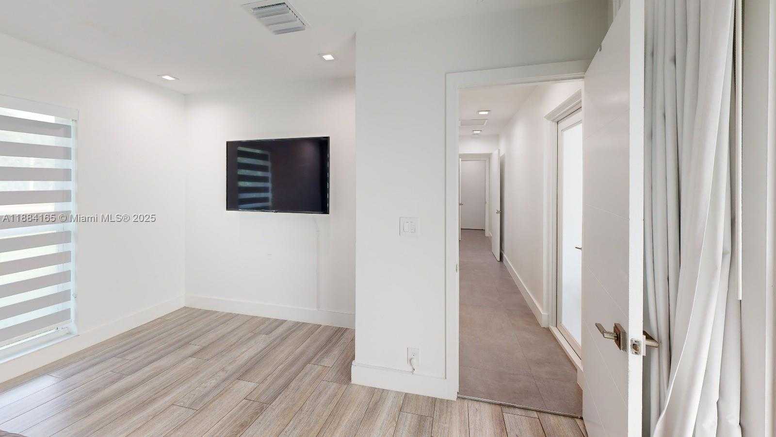 Small Image of 1055 NORTH WEST 99TH AVE, Plantation Number 26