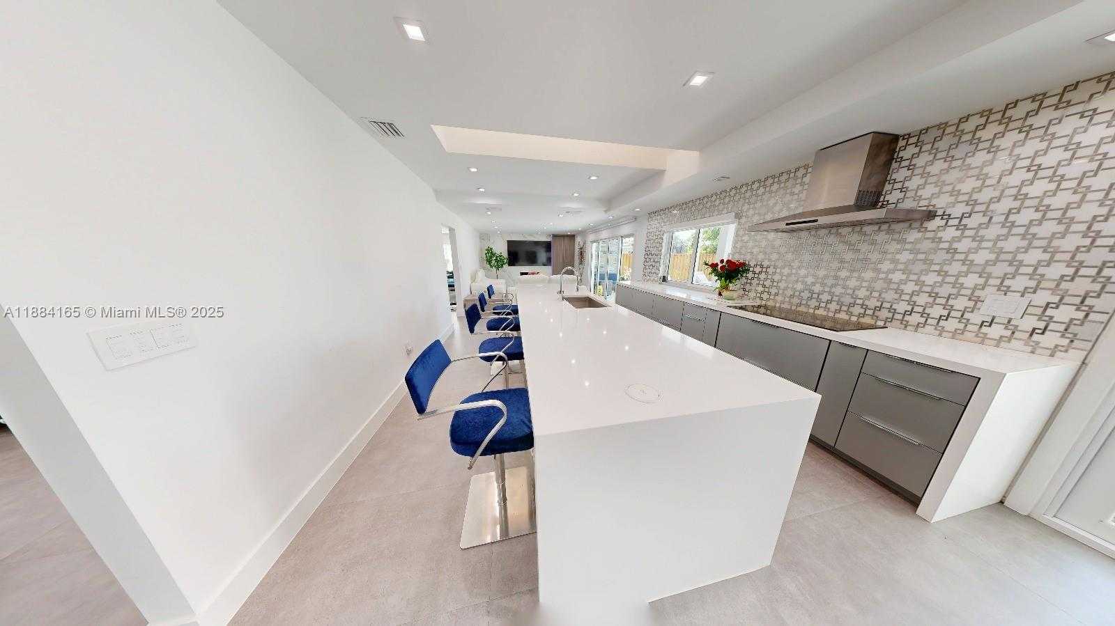 Small Image of 1055 NORTH WEST 99TH AVE, Plantation Number 4