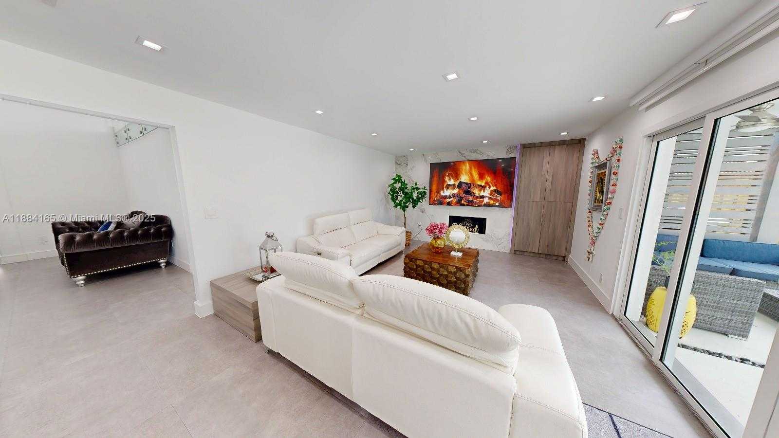 Small Image of 1055 NORTH WEST 99TH AVE, Plantation Number 7