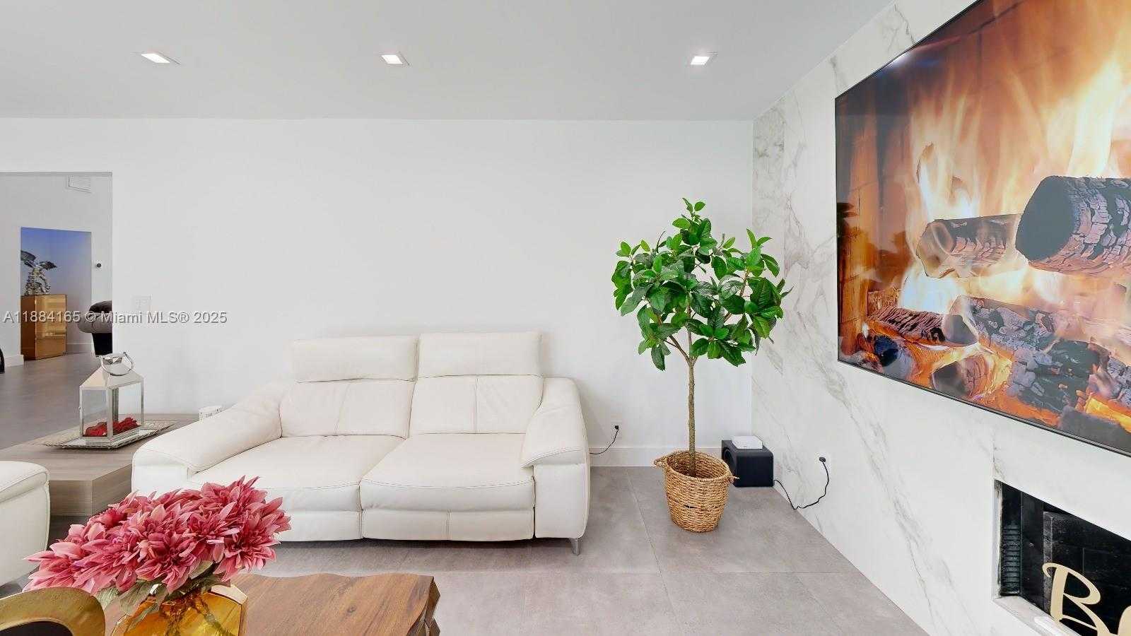 Small Image of 1055 NORTH WEST 99TH AVE, Plantation Number 8