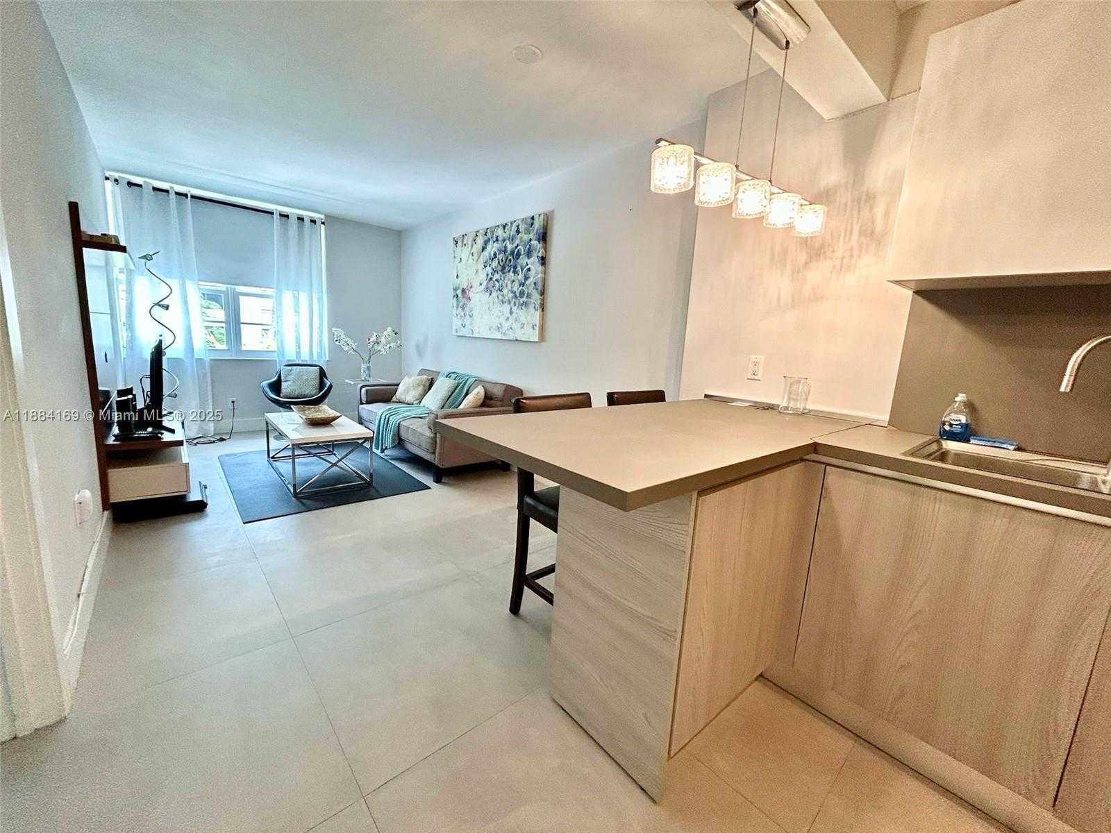 Small Image of 100 LINCOLN RD #426, Miami Beach Number 3