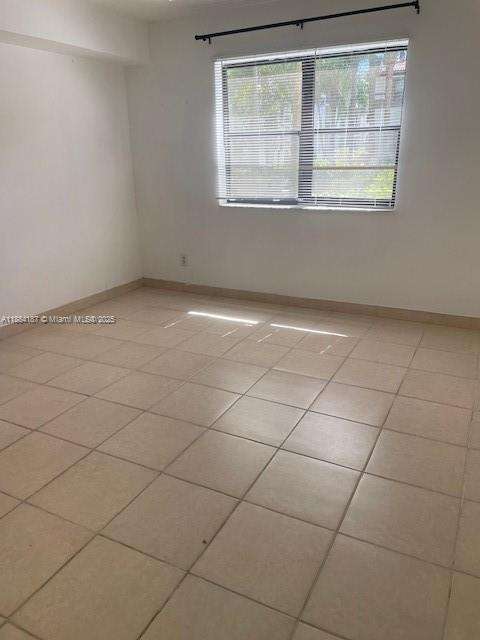 Small Image of 560 S PARK RD #16-7, Hollywood Number 12