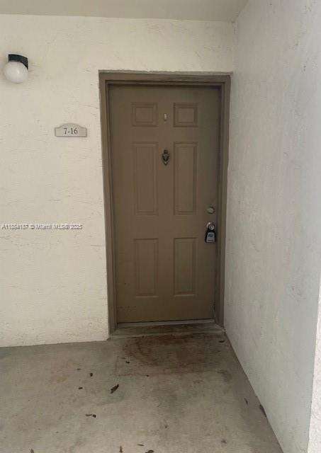 Small Image of 560 S PARK RD #16-7, Hollywood Number 2
