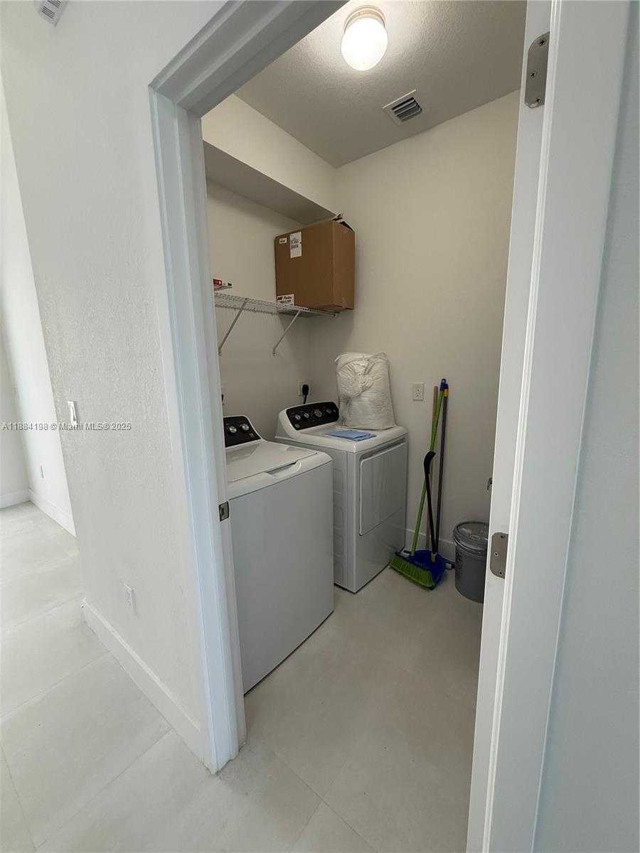 Small Image of 32208 SOUTH WEST 194TH CT, Homestead Number 11