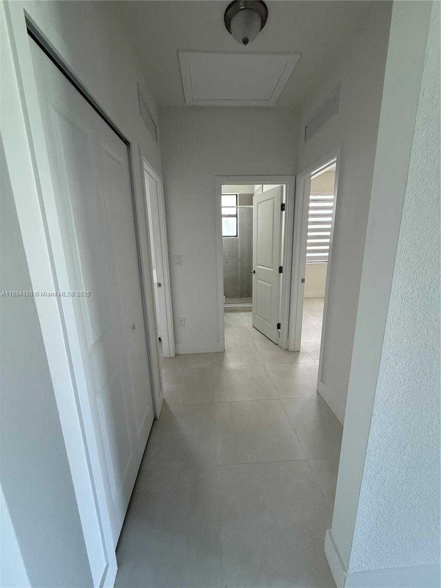 Small Image of 32208 SOUTH WEST 194TH CT, Homestead Number 16