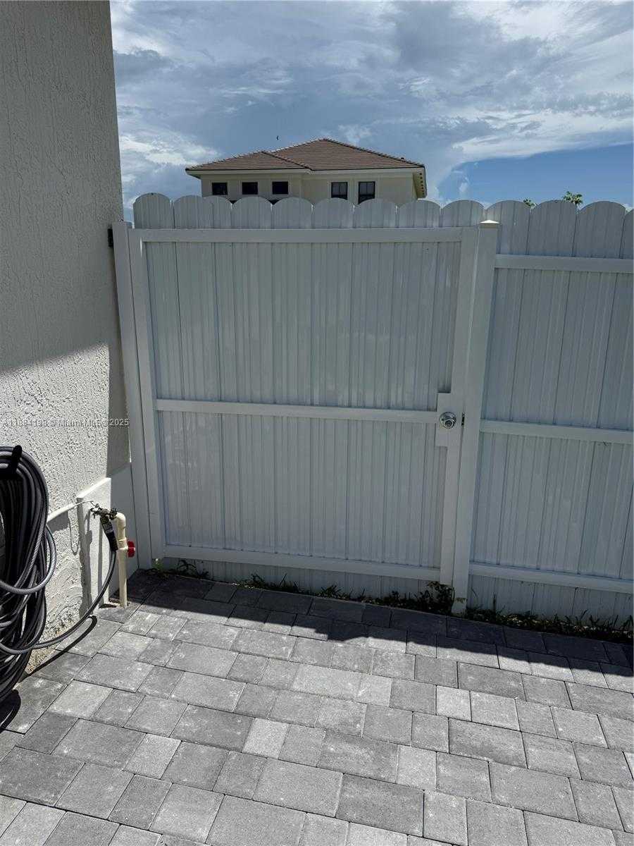 Small Image of 32208 SOUTH WEST 194TH CT, Homestead Number 31