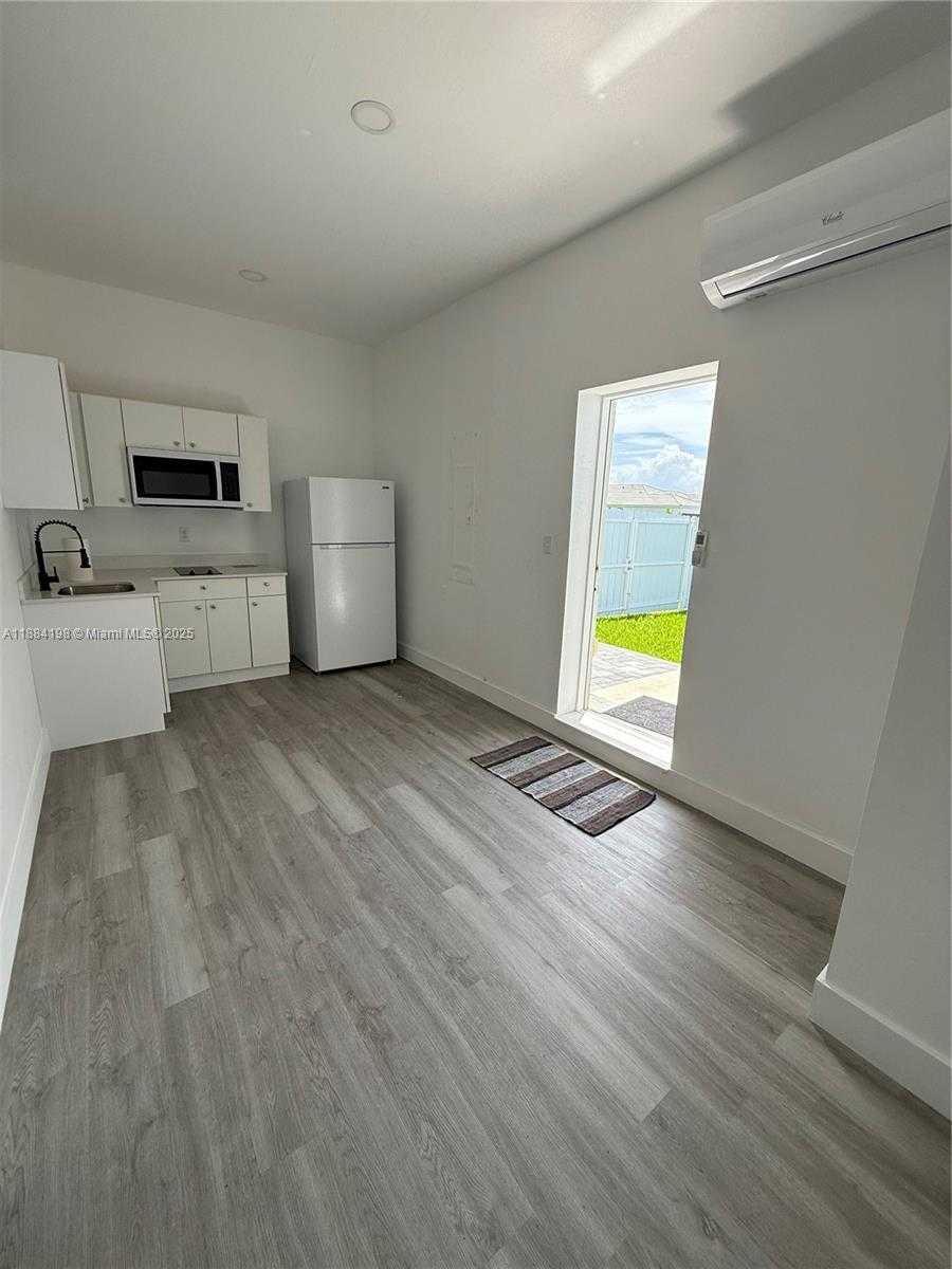 Small Image of 32208 SOUTH WEST 194TH CT, Homestead Number 33