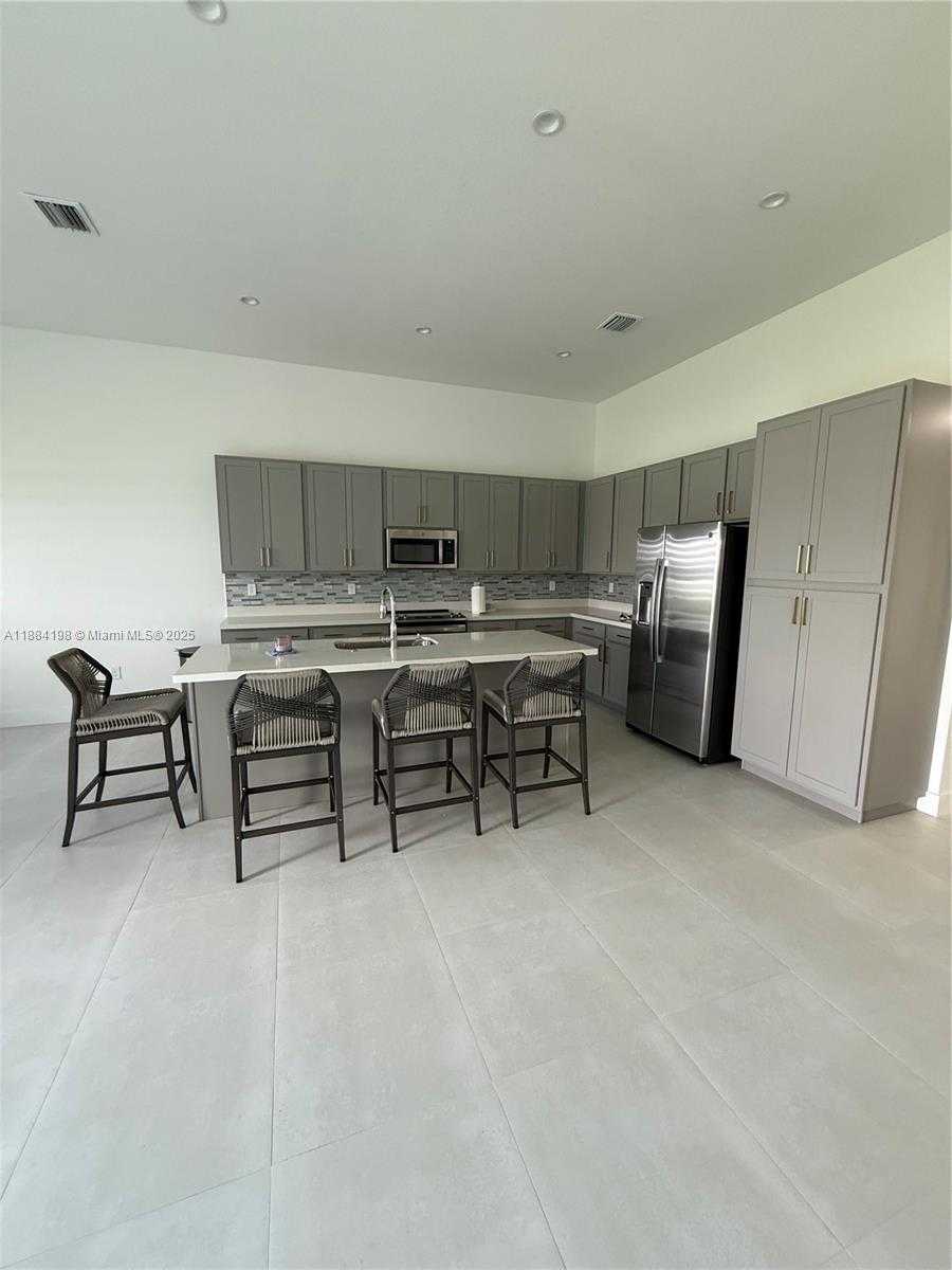 Small Image of 32208 SOUTH WEST 194TH CT, Homestead Number 8