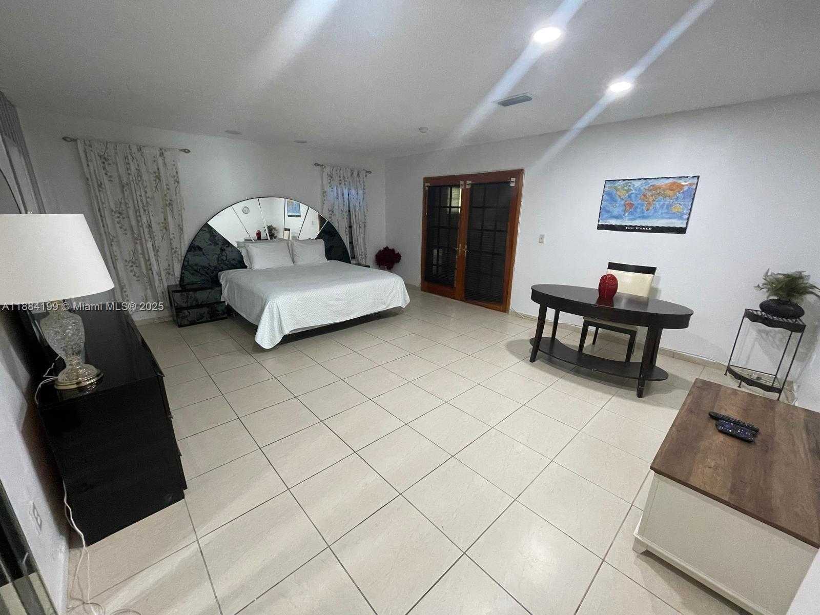 Small Image of 1435 SOUTH WEST 119TH CT, Miami Number 14