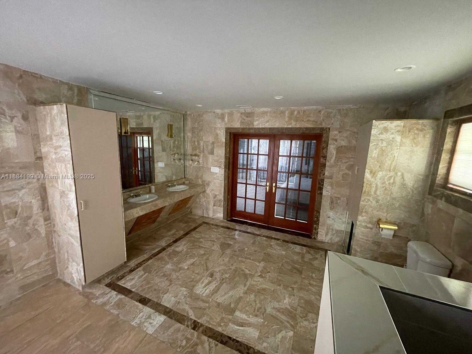 Small Image of 1435 SOUTH WEST 119TH CT, Miami Number 17