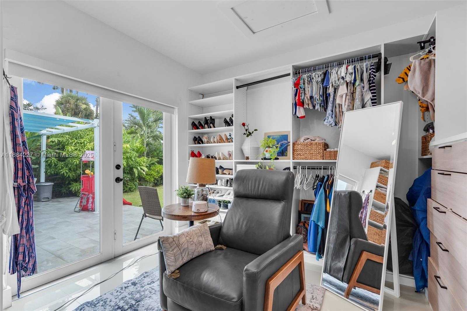 Small Image of 1571 NORMANDY DR, Miami Beach Number 22