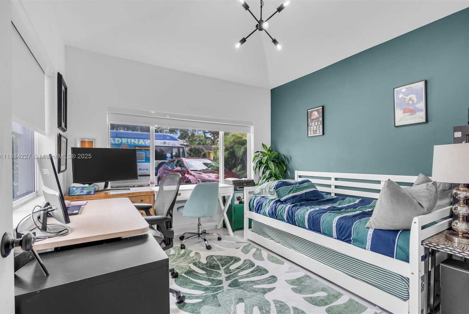 Small Image of 1571 NORMANDY DR, Miami Beach Number 28