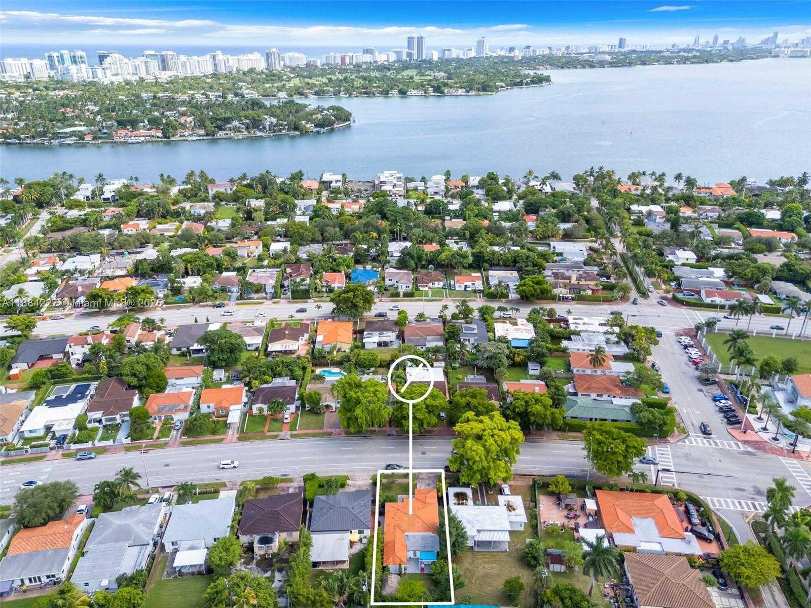 Small Image of 1571 NORMANDY DR, Miami Beach Number 41