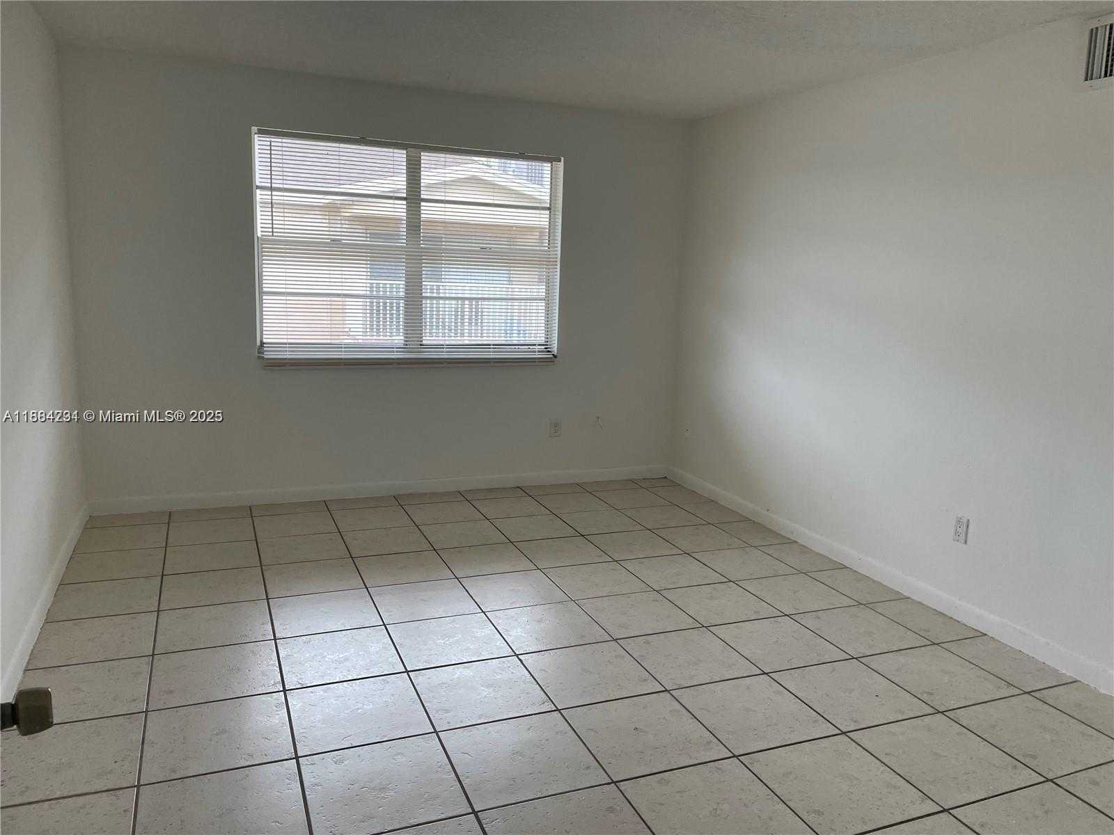 Small Image of 4310 NORTH WEST 79TH AVE #2C, Doral Number 10