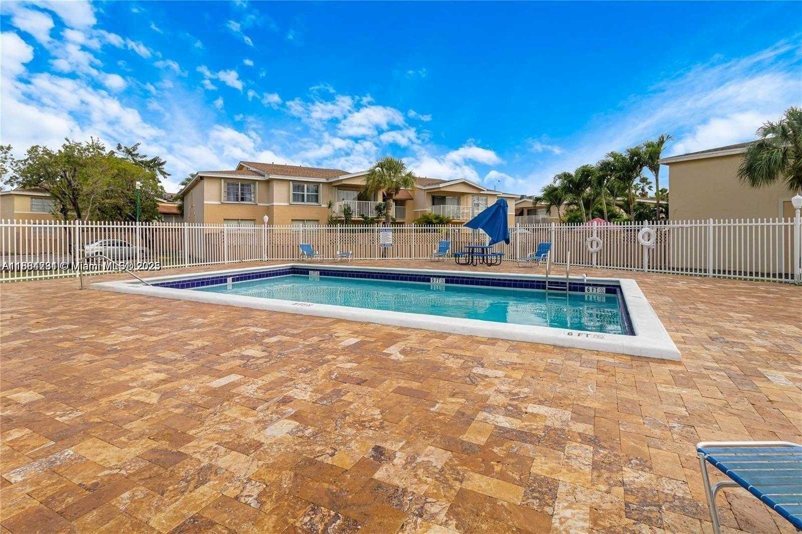Small Image of 4310 NORTH WEST 79TH AVE #2C, Doral Number 12
