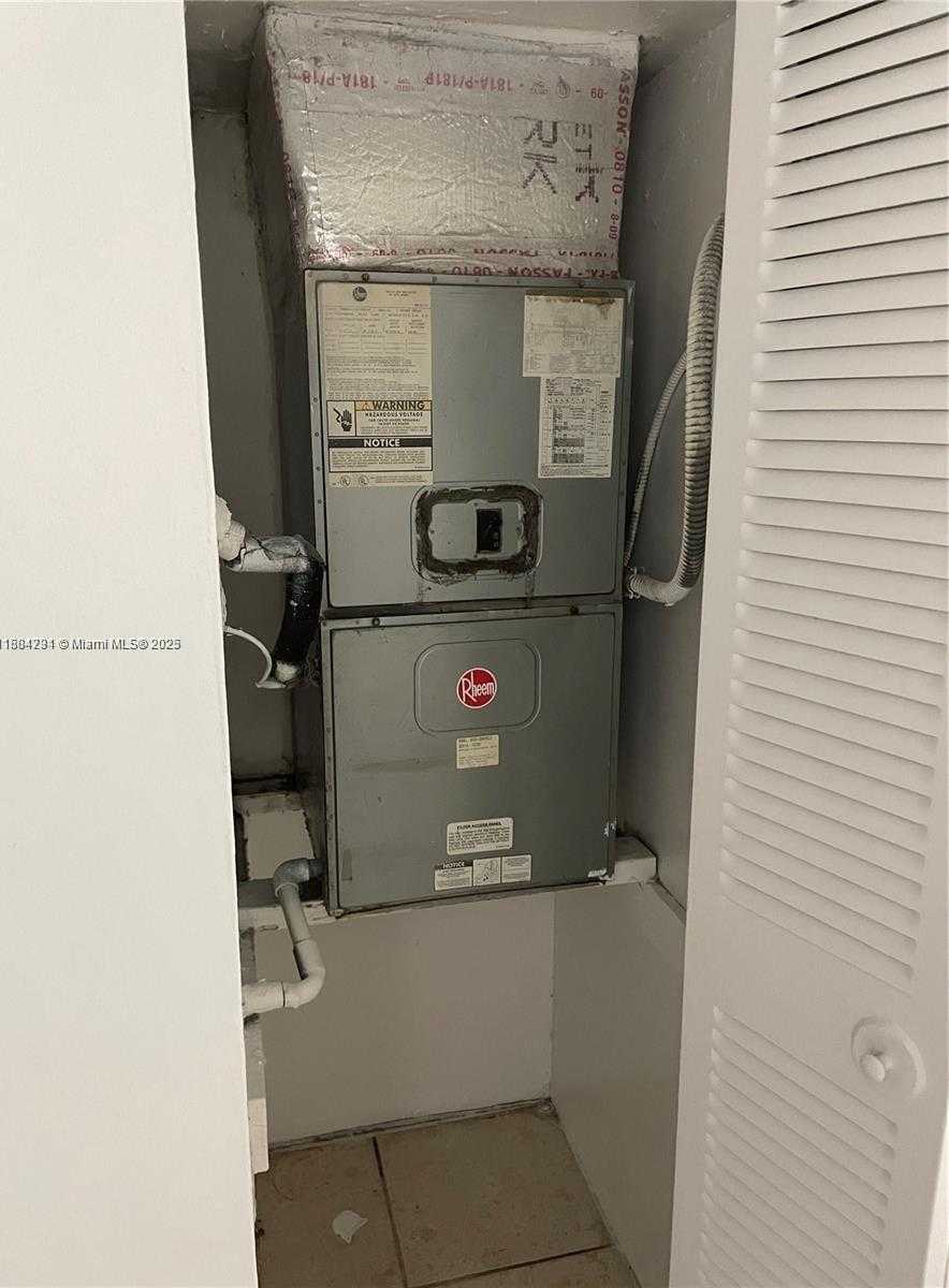 Small Image of 4310 NORTH WEST 79TH AVE #2C, Doral Number 7