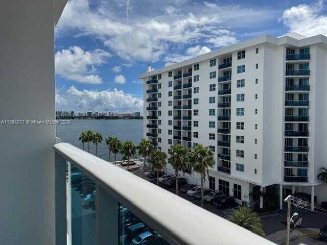 Small Image of 7501 EAST TREASURE DR #6R, North Bay Village Number 8
