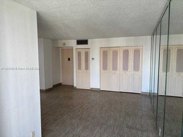 Small Image of 16919 NORTH BAY RD #1010, Sunny Isles Beach Number 32