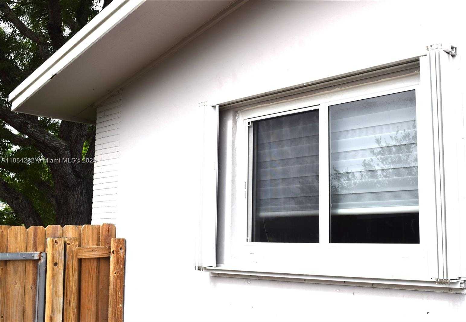 Small Image of 9355 SOUTH WEST 181ST ST, Palmetto Bay Number 22