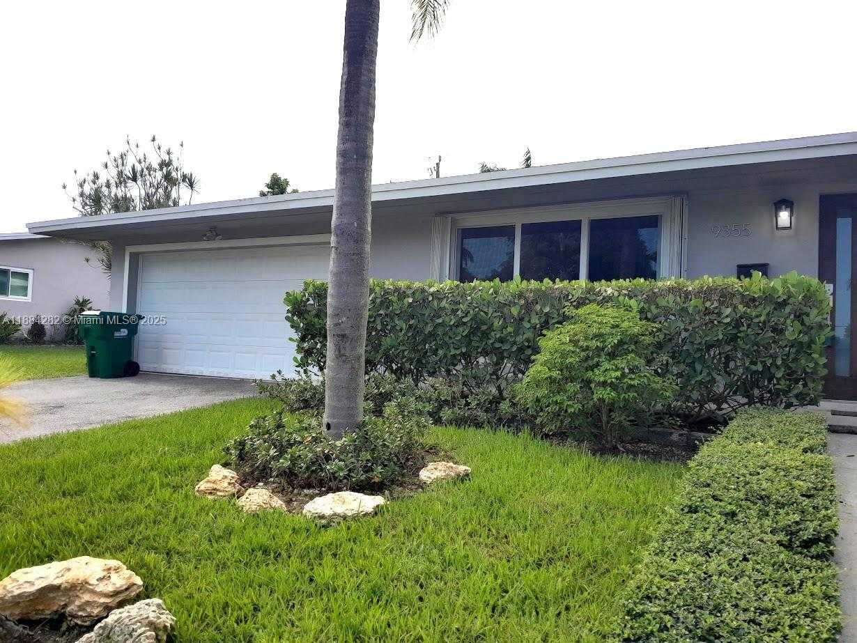 Small Image of 9355 SOUTH WEST 181ST ST, Palmetto Bay Number 38