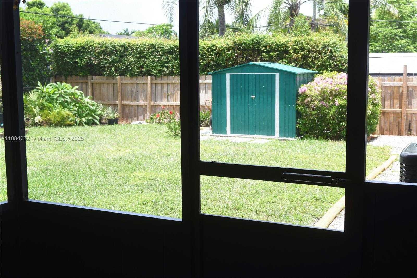 Small Image of 9355 SOUTH WEST 181ST ST, Palmetto Bay Number 5