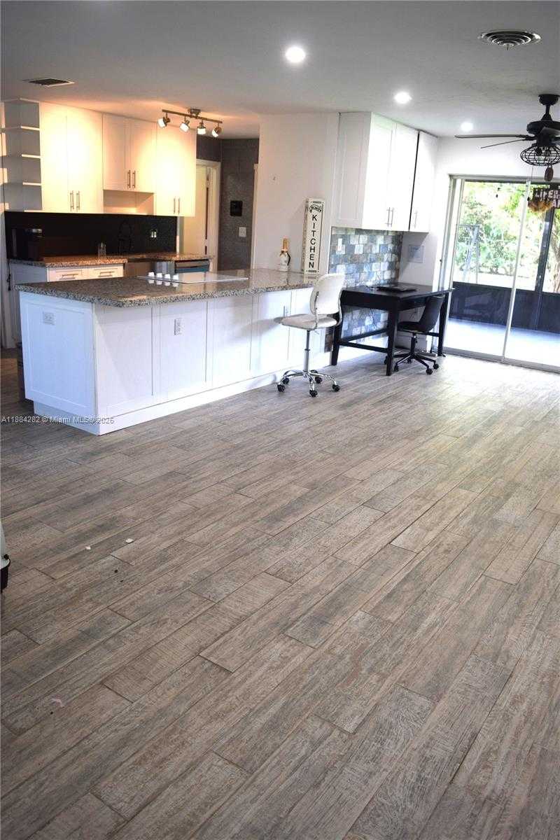 Small Image of 9355 SOUTH WEST 181ST ST, Palmetto Bay Number 50