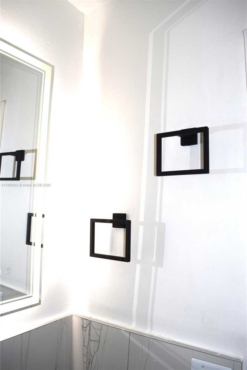 Small Image of 9355 SOUTH WEST 181ST ST, Palmetto Bay Number 67