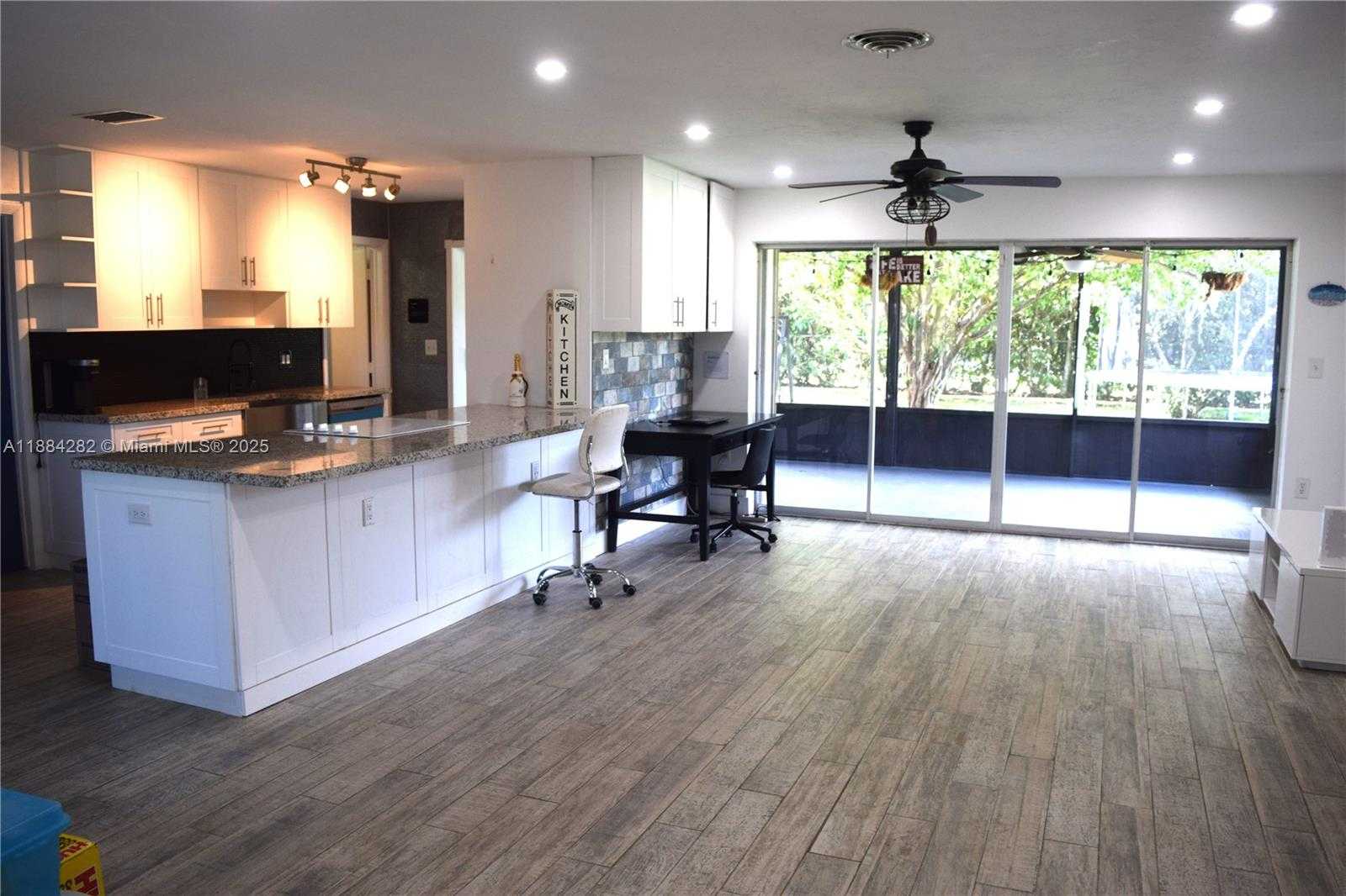 Small Image of 9355 SOUTH WEST 181ST ST, Palmetto Bay Number 68